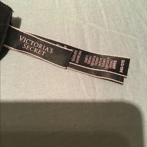 VICTORY SECRET SIZE 34D NEW ONLY $18.💗💕💕💕💗 - Picture 4 of 5